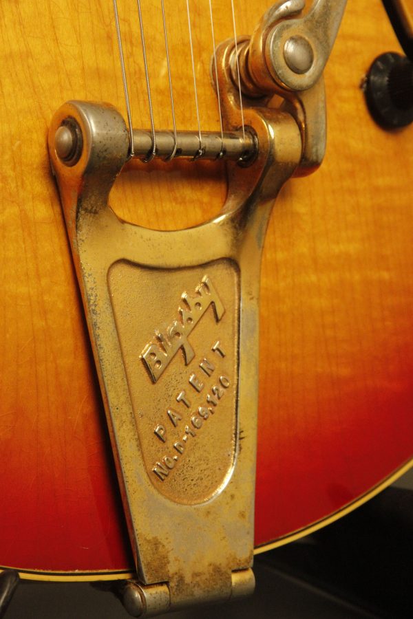 SOLD 1969 Gibson Barney Kessel Sunburst w/factory Bigsby - Image 11