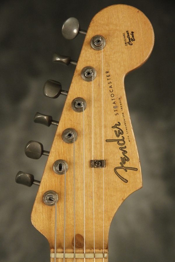 1957 Fender Stratocaster Sunburst - Image 4