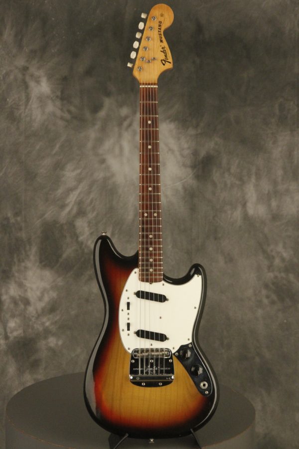 1975 Fender MUSTANG Sunburst - Image 3