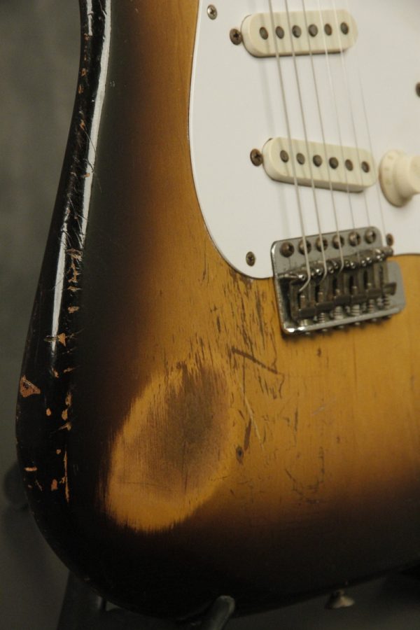 1957 Fender Stratocaster Sunburst - Image 24