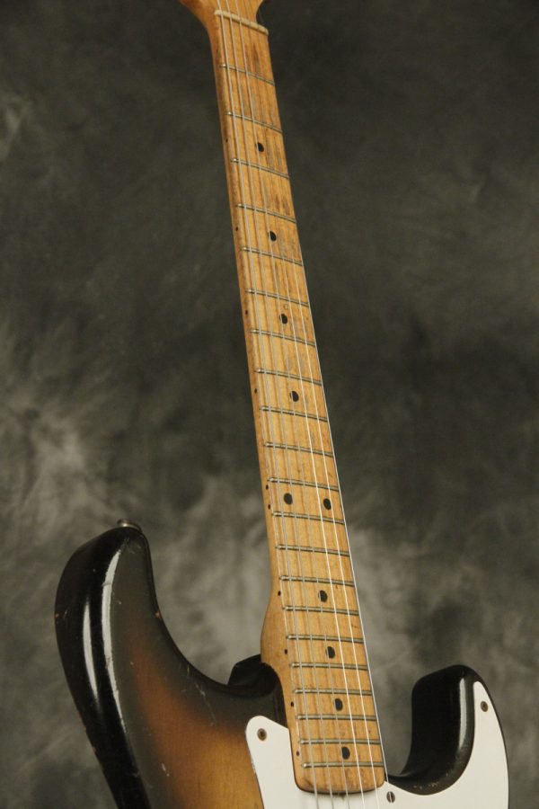 1957 Fender Stratocaster Sunburst - Image 27