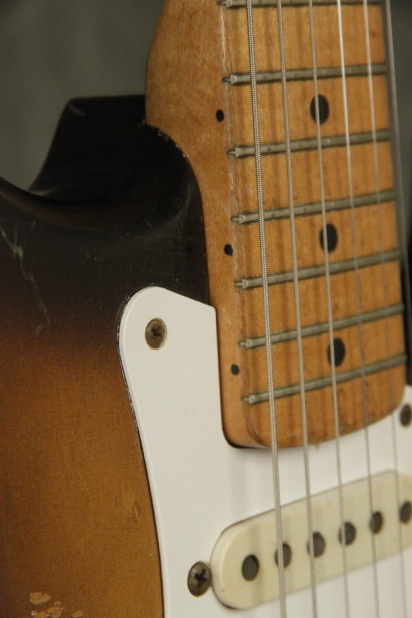 1957 Fender Stratocaster Sunburst - Image 28