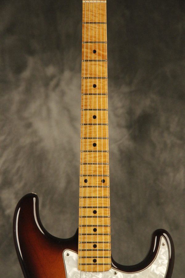 1984 Philip Kubicki Stratocaster hardtail sunburst - Image 6