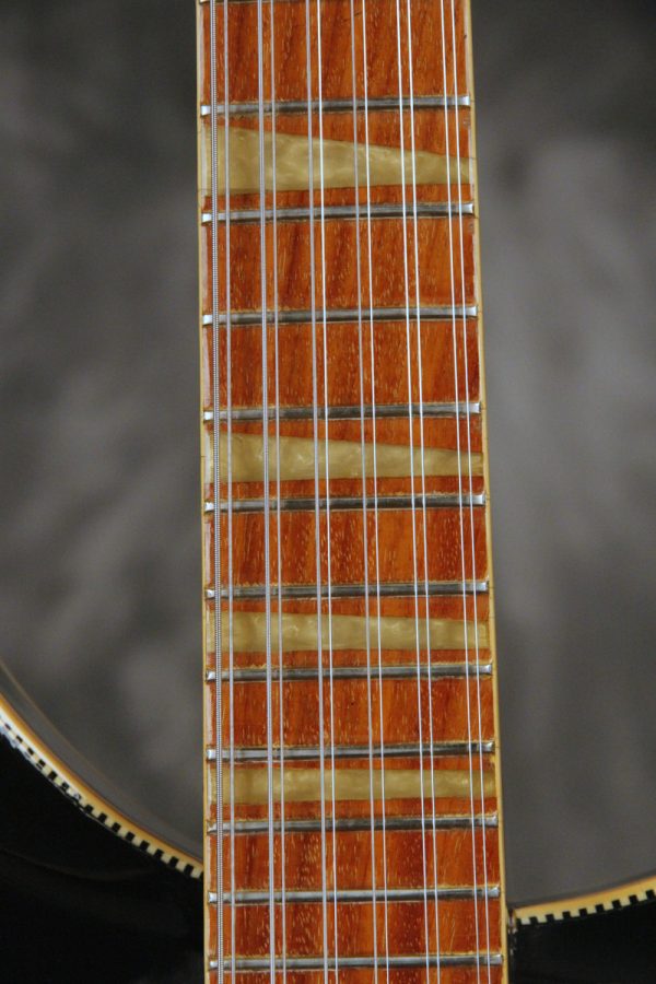 1989 Rickenbacker 381/12V69 Jetglo 12-string - Image 7