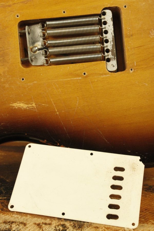 1957 Fender Stratocaster Sunburst - Image 65