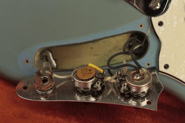 1964 Fender DUO-SONIC II Blue with '66 body CLAY DOTS + L-PLATE + '64 pickups - Image 58