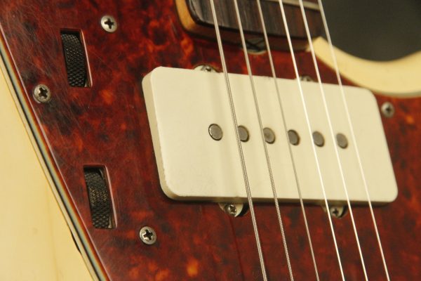 1964 Fender Jazzmaster original WHITE - Image 9