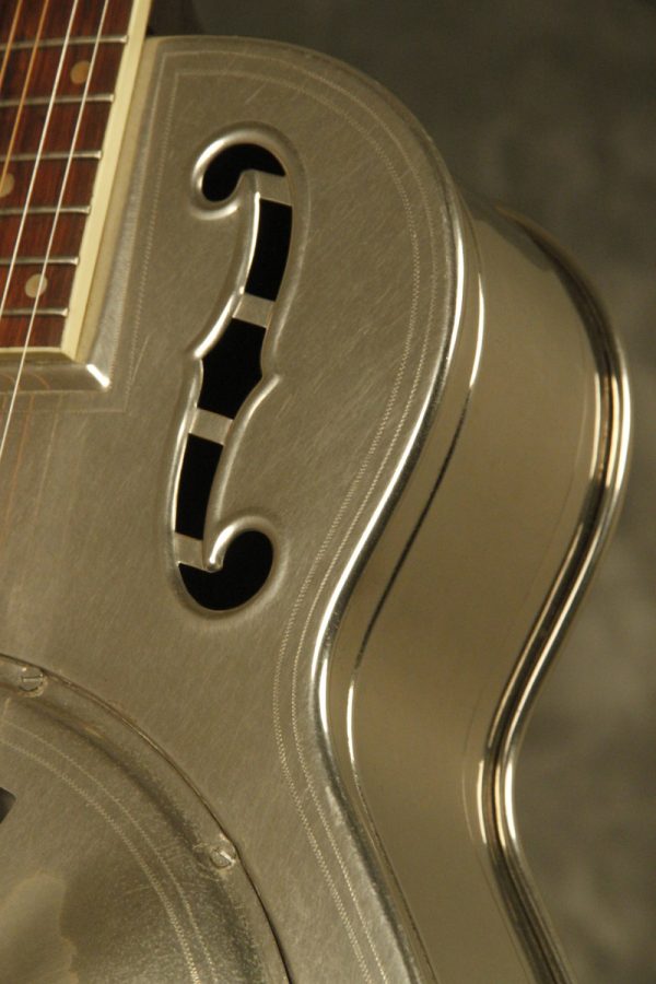1930's ALHAMBRA Resonator guitar w/ fiddle edges and round neck - Image 8