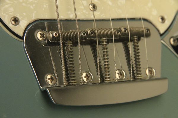 1964 Fender DUO-SONIC II Blue with '66 body CLAY DOTS + L-PLATE + '64 pickups - Image 9