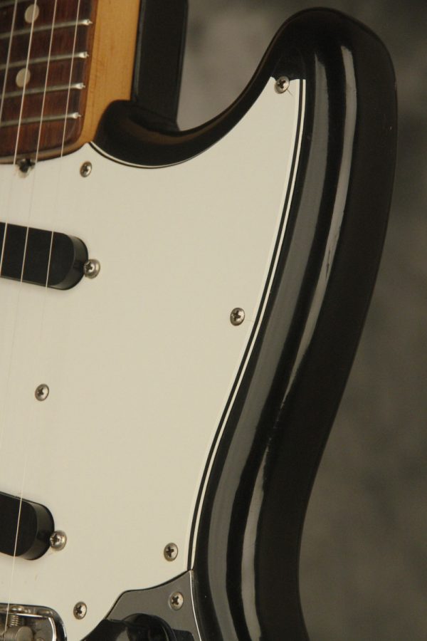 1975 Fender MUSTANG Sunburst - Image 10