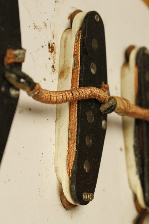 1957 Fender Stratocaster Sunburst - Image 92