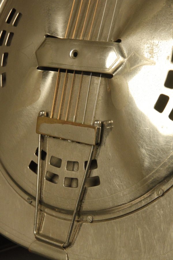 1930's ALHAMBRA Resonator guitar w/ fiddle edges and round neck - Image 10