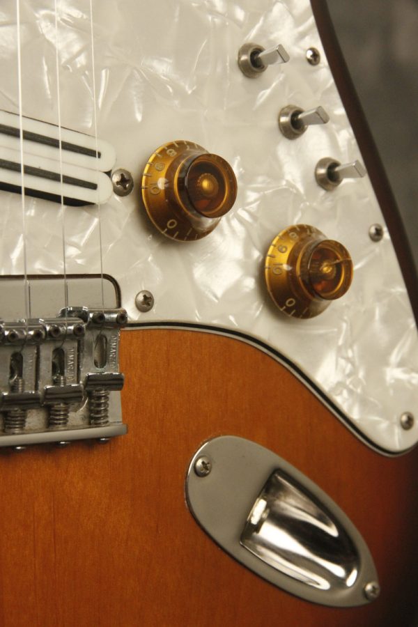 1984 Philip Kubicki Stratocaster hardtail sunburst - Image 12