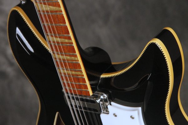 1989 Rickenbacker 381/12V69 Jetglo 12-string - Image 14