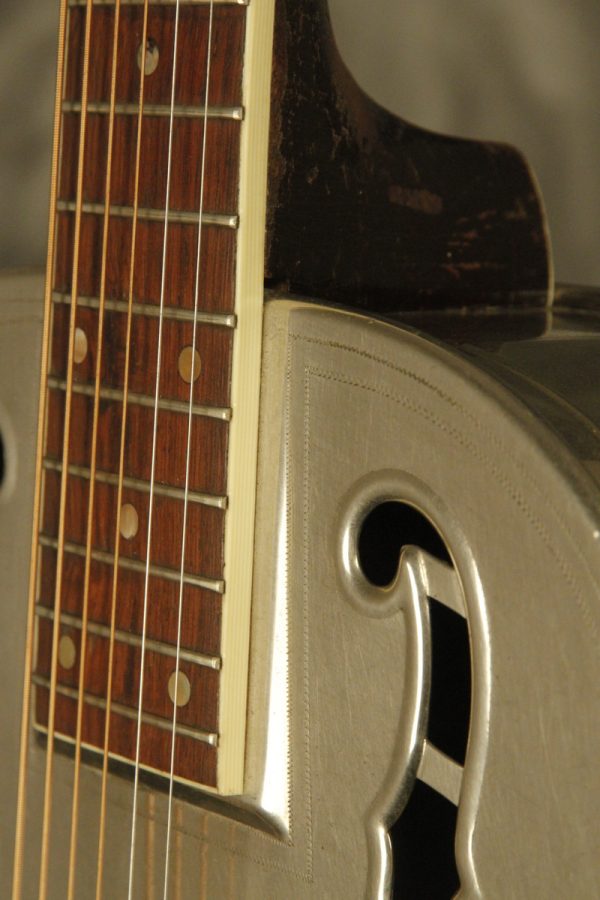 1930's ALHAMBRA Resonator guitar w/ fiddle edges and round neck - Image 13