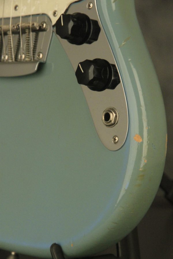 1964 Fender DUO-SONIC II Blue with '66 body CLAY DOTS + L-PLATE + '64 pickups - Image 14