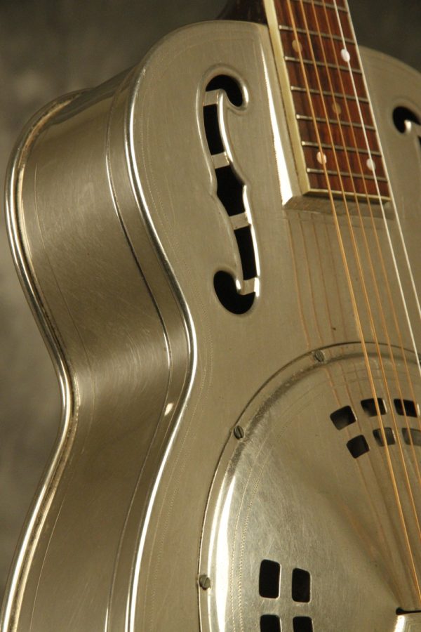 1930's ALHAMBRA Resonator guitar w/ fiddle edges and round neck - Image 16