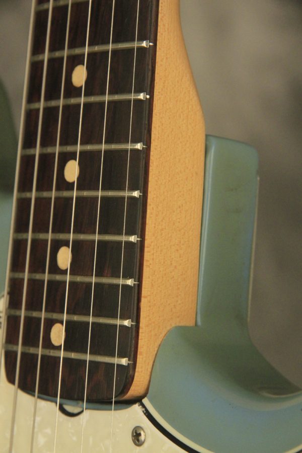 1964 Fender DUO-SONIC II Blue with '66 body CLAY DOTS + L-PLATE + '64 pickups - Image 18