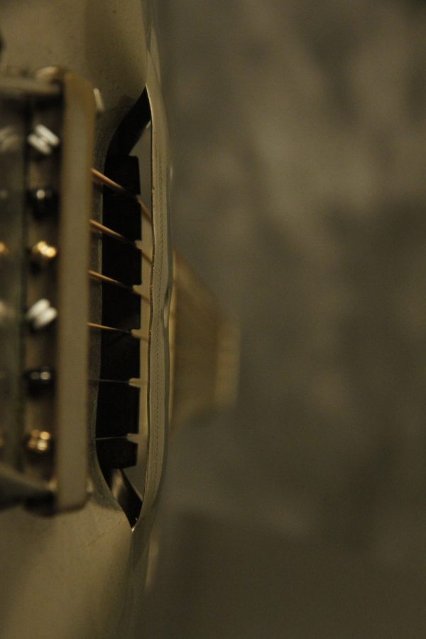 1930's ALHAMBRA Resonator guitar w/ fiddle edges and round neck - Image 24