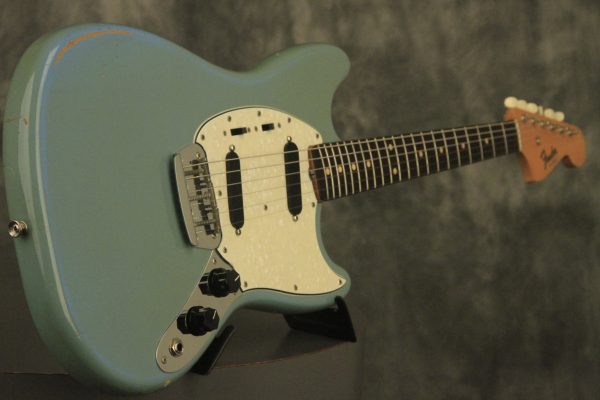 1964 Fender DUO-SONIC II Blue with '66 body CLAY DOTS + L-PLATE + '64 pickups - Image 27