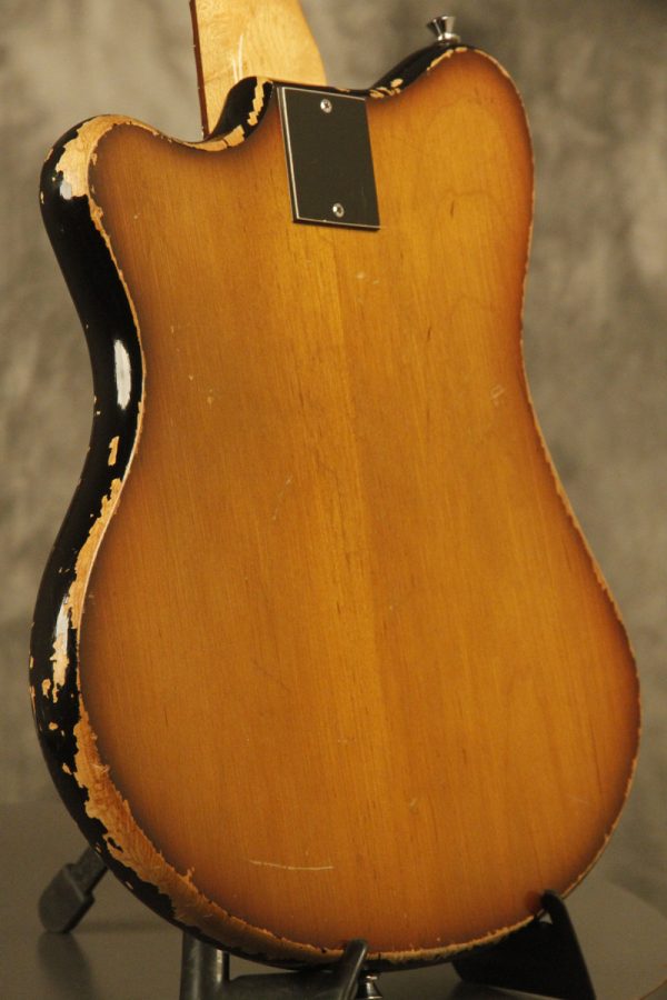 1960's Ampeg SSB-1 short scale bass with F-holes - Image 32