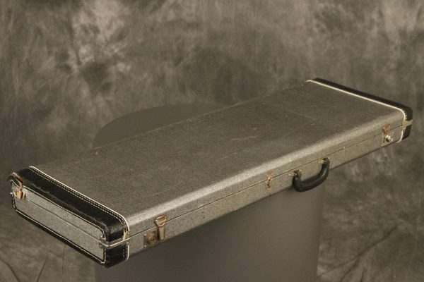 1975 Fender MUSTANG Sunburst - Image 44