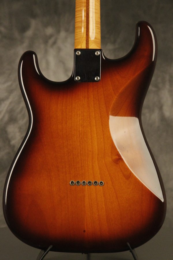 1984 Philip Kubicki Stratocaster hardtail sunburst - Image 46