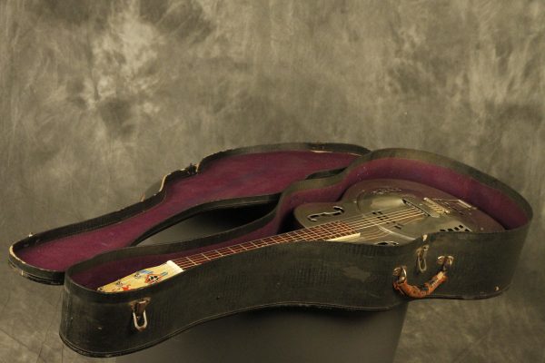 1930's ALHAMBRA Resonator guitar w/ fiddle edges and round neck - Image 48