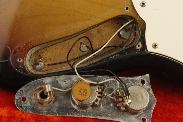 1975 Fender MUSTANG Sunburst - Image 55