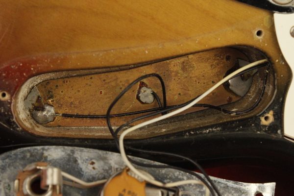 1975 Fender MUSTANG Sunburst - Image 56