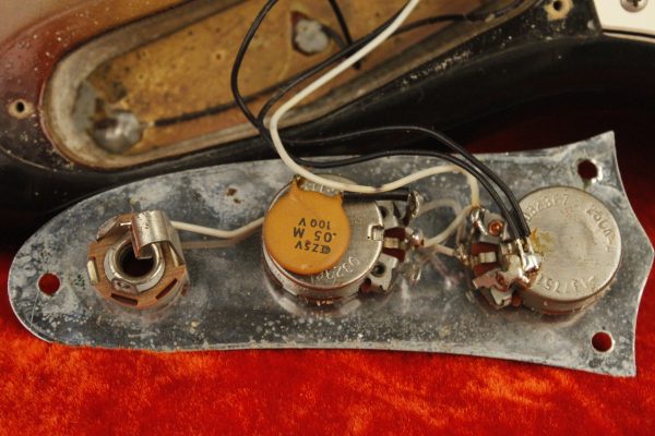 1975 Fender MUSTANG Sunburst - Image 57