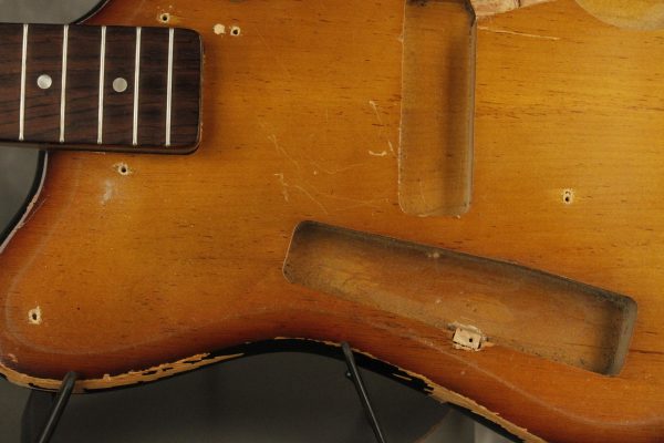 1960's Ampeg SSB-1 short scale bass with F-holes - Image 58
