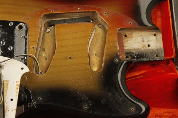1975 Fender MUSTANG Sunburst - Image 60