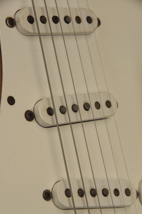 1957 Fender Stratocaster Sunburst - Image 8