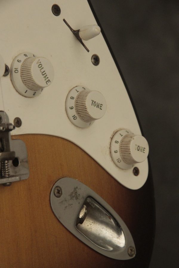 1957 Fender Stratocaster Sunburst - Image 12