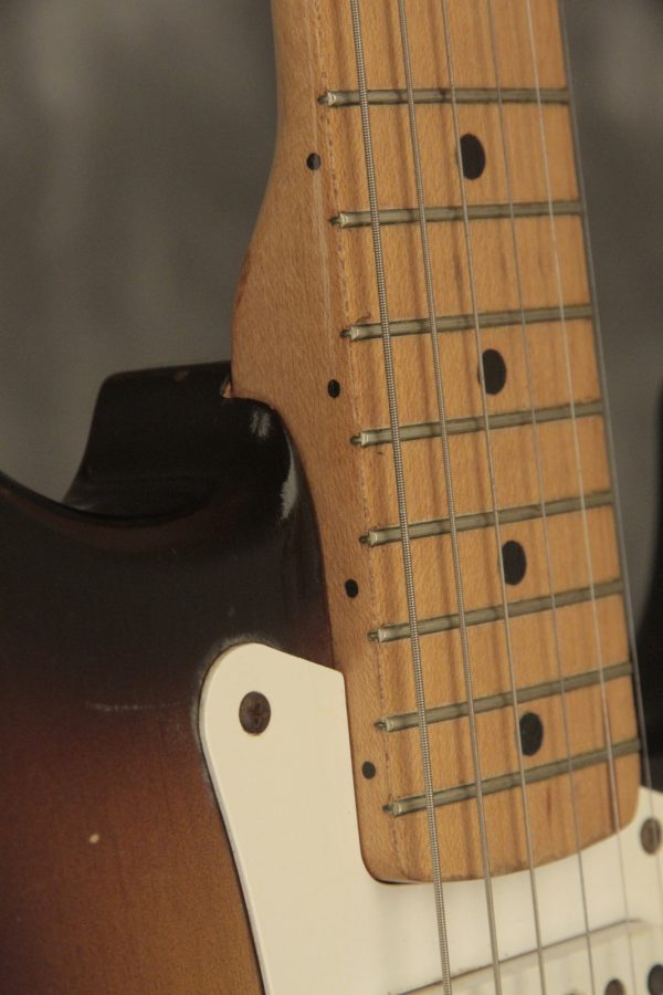 1957 Fender Stratocaster Sunburst - Image 30