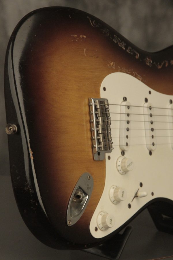 1957 Fender Stratocaster Sunburst - Image 32
