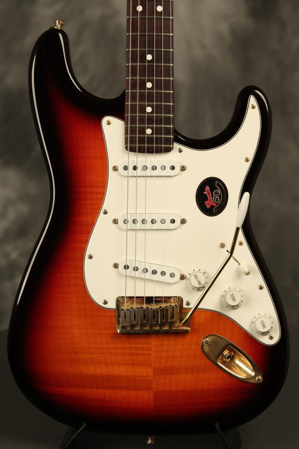1996 Fender 50th Anniversary Stratocaster Sunburst - Image 2