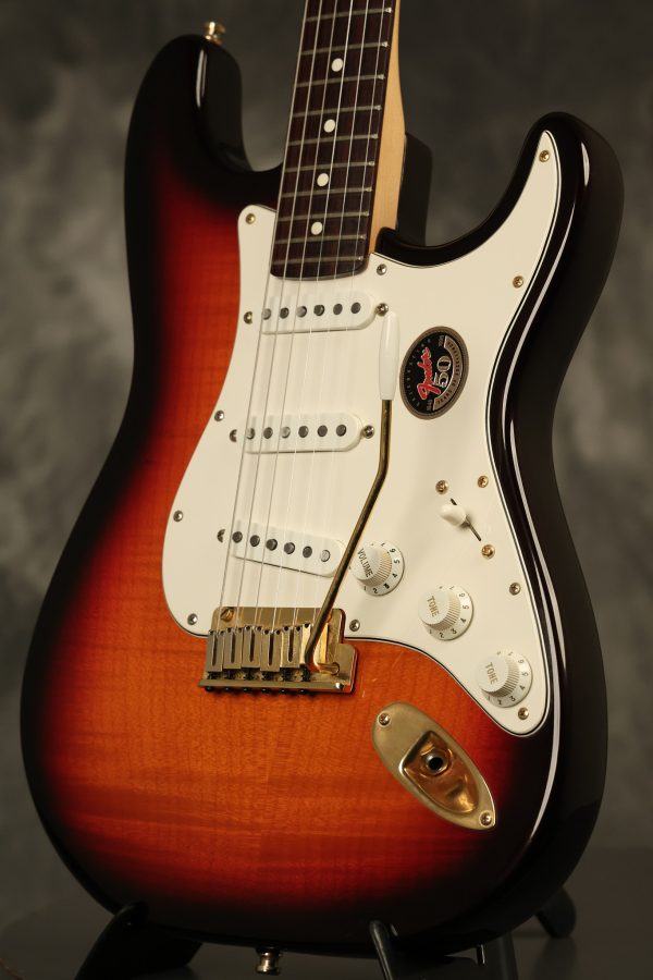 1996 Fender 50th Anniversary Stratocaster Sunburst - Image 11
