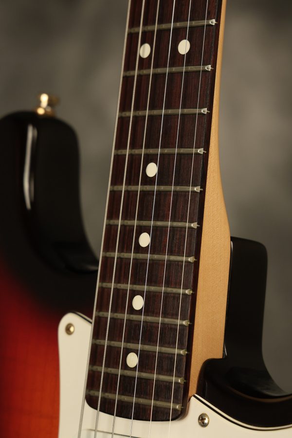 1996 Fender 50th Anniversary Stratocaster Sunburst - Image 17
