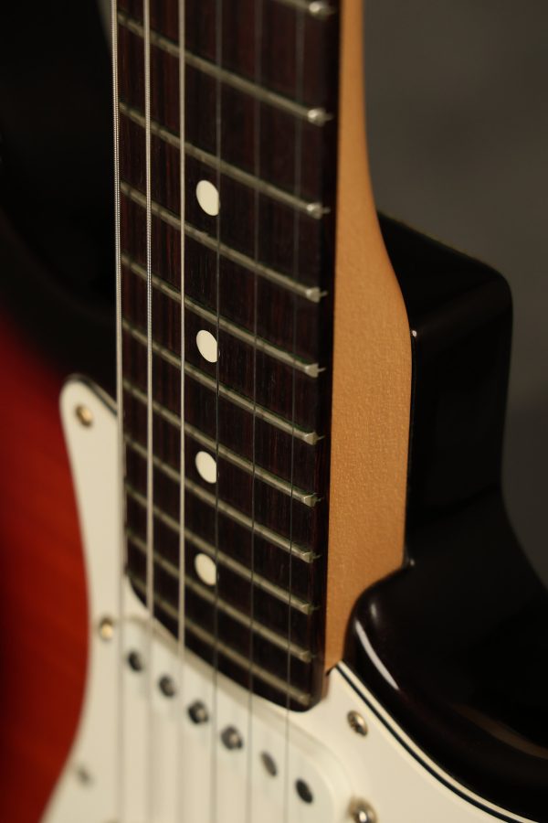 1996 Fender 50th Anniversary Stratocaster Sunburst - Image 18
