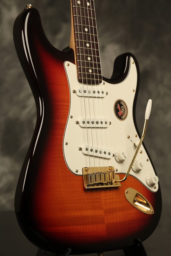 1996 Fender 50th Anniversary Stratocaster Sunburst - Image 20