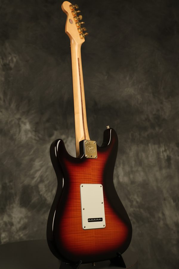 1996 Fender 50th Anniversary Stratocaster Sunburst - Image 31