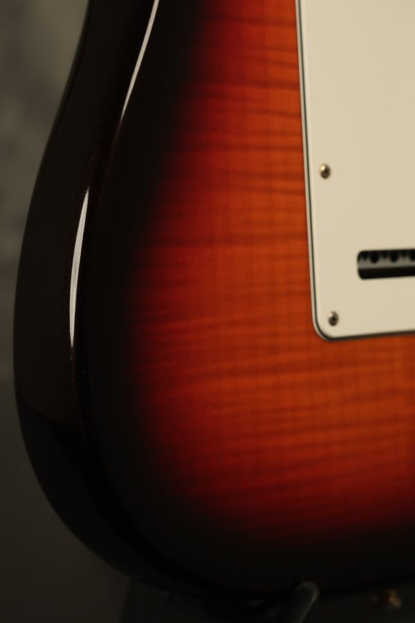 1996 Fender 50th Anniversary Stratocaster Sunburst - Image 34