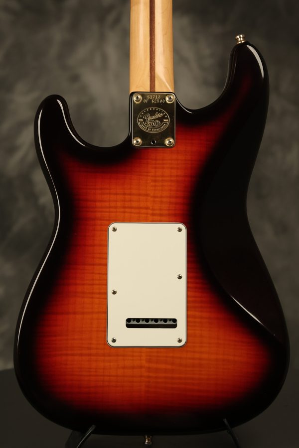 1996 Fender 50th Anniversary Stratocaster Sunburst - Image 39