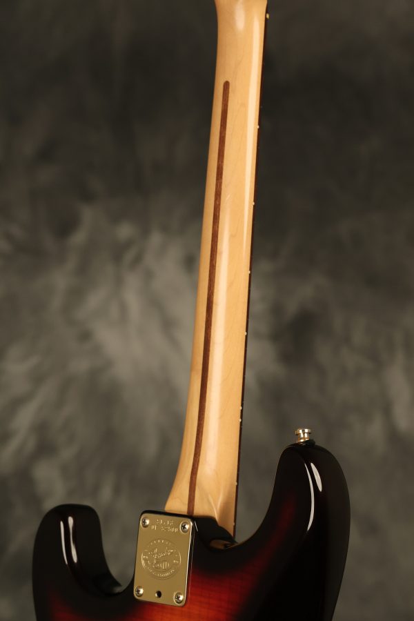 1996 Fender 50th Anniversary Stratocaster Sunburst - Image 49