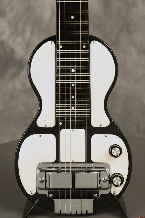 SOLD - 1950s Rickenbacker model B lap steel guitar - Image 2