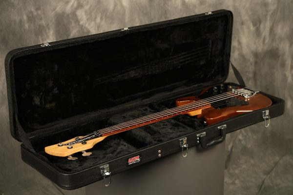 1975 Rickenbacker model 3000 short-scale Bass Walnut - Image 61