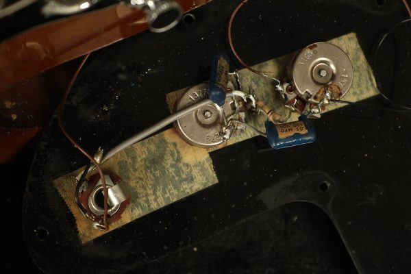 1975 Rickenbacker model 3000 short-scale Bass Walnut - Image 81