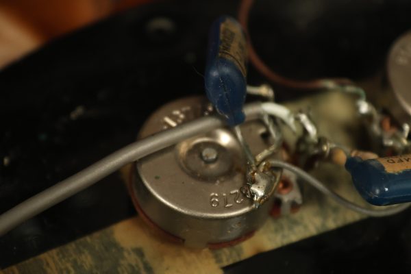 1975 Rickenbacker model 3000 short-scale Bass Walnut - Image 84